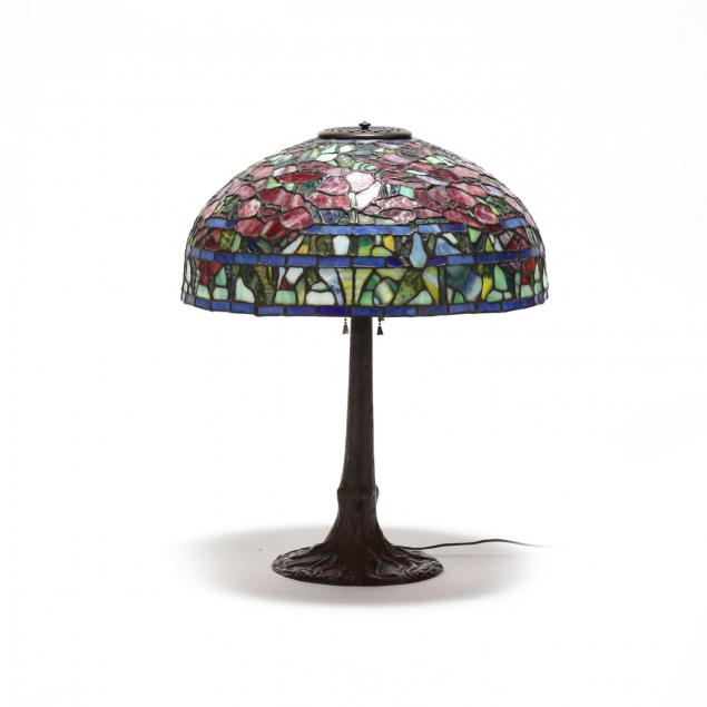 vintage-stained-glass-table-lamp