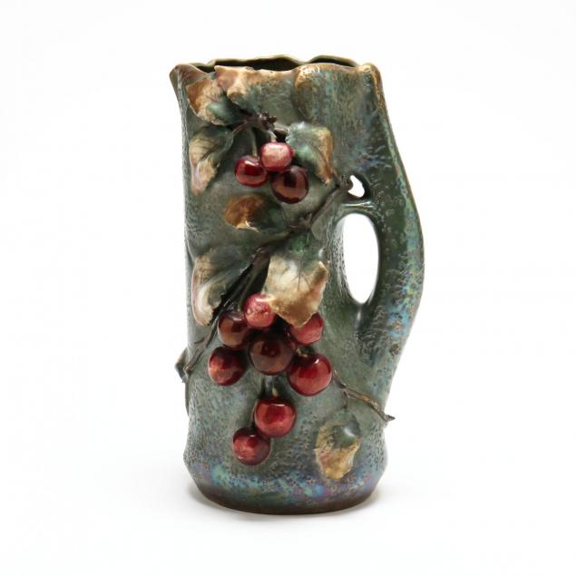 art-pottery-pitcher-amphora