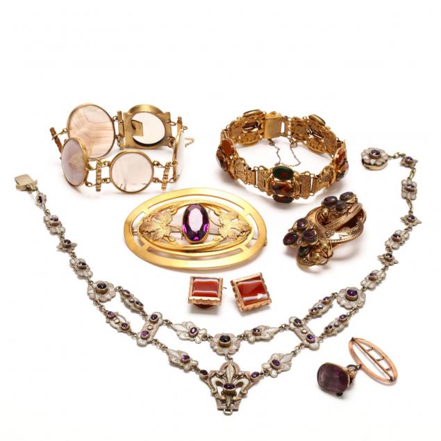 victorian-jewelry-set-with-purple-stones-or-agate
