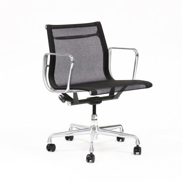 charles-and-ray-eames-office-chair
