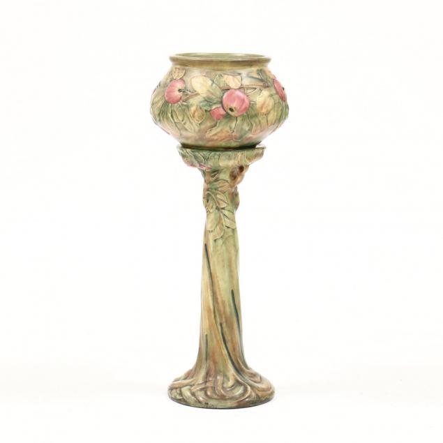 weller-baldin-apple-jardiniere-on-stand