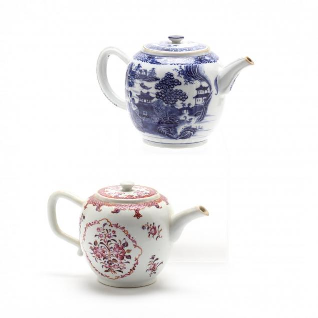 two-chinese-export-porcelain-teapots