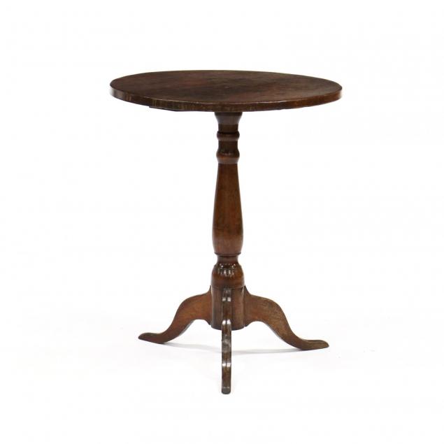 southern-walnut-candle-stand