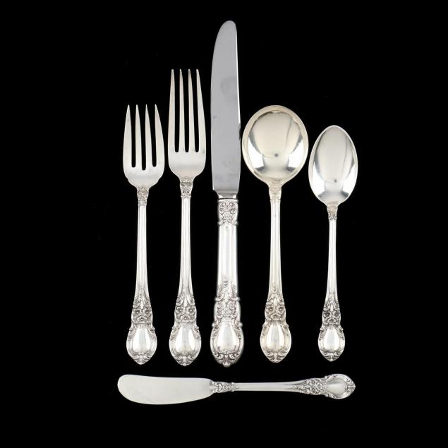 lunt-american-victorian-sterling-silver-flatware-service