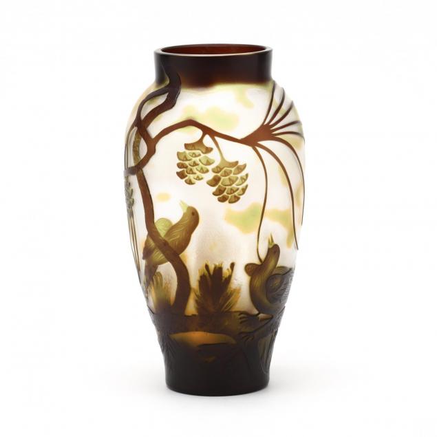 contemporary-cameo-glass-vase