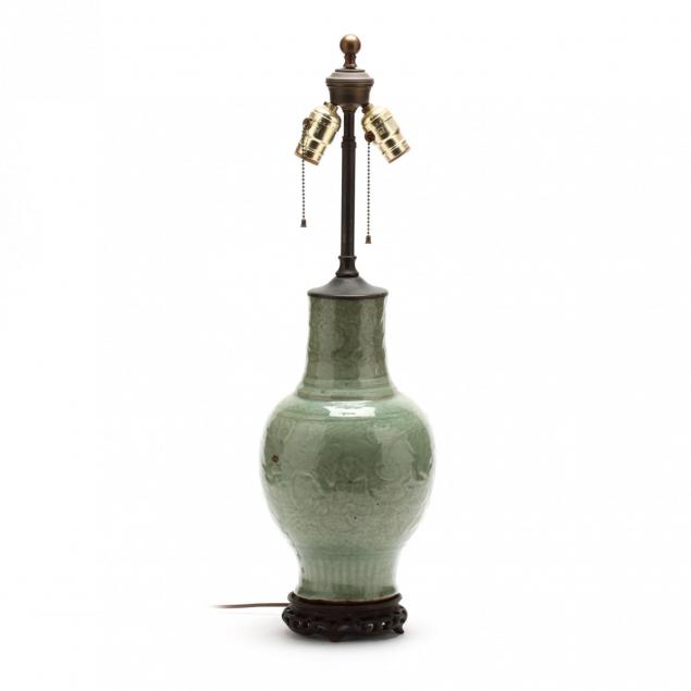 antique-celadon-table-lamp