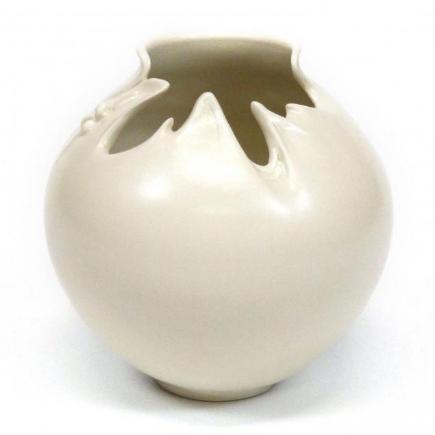 mary-pietz-kimmel-porcelain-vase