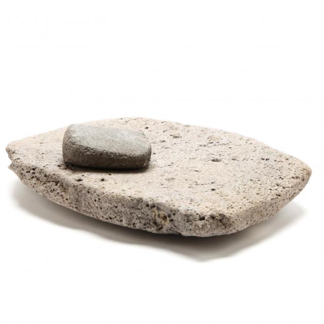 large-metate-with-mano