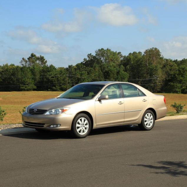 2004-toyota-camry-xle