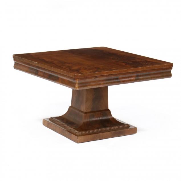 american-classical-low-table