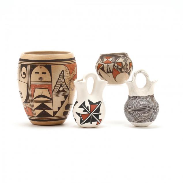 four-pieces-of-acoma-pueblo-pottery