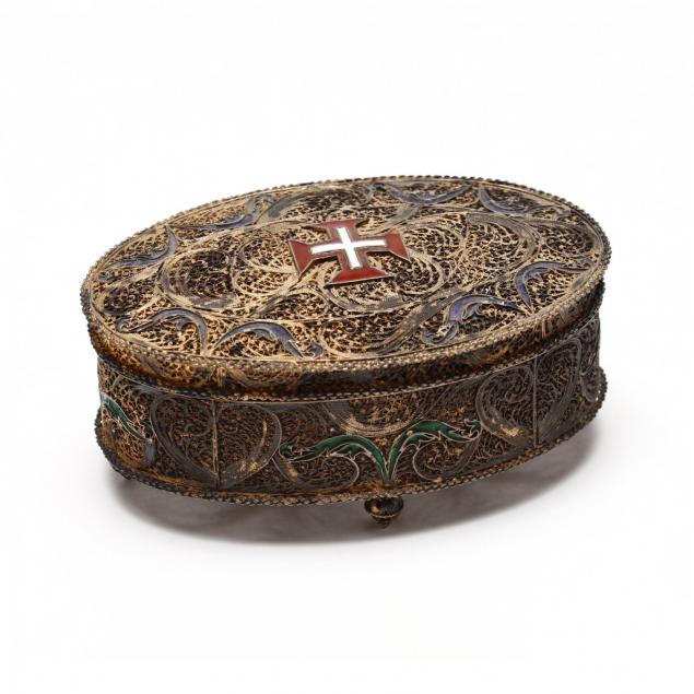 a-portuguese-silver-gilt-dresser-box