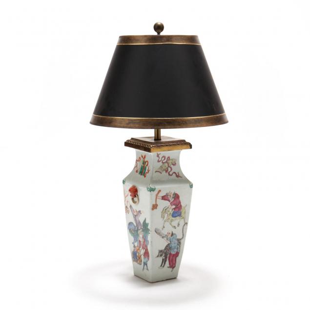 antique-chinese-porcelain-table-lamp