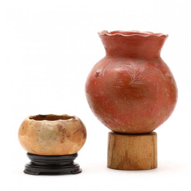 two-latin-american-pots-with-incised-decoration