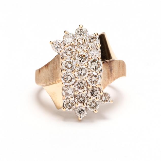 14kt-diamond-cluster-ring