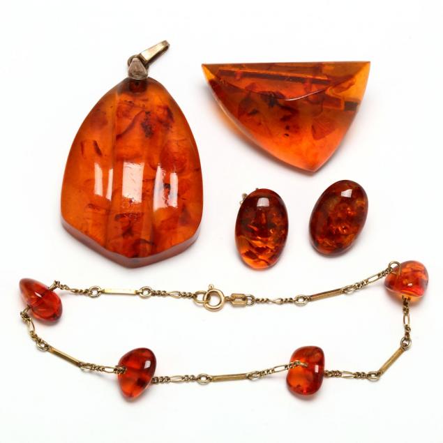 group-of-amber-jewelry