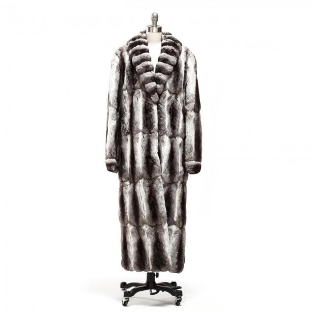 Sold at Auction: Fendi Mink Fur Coat