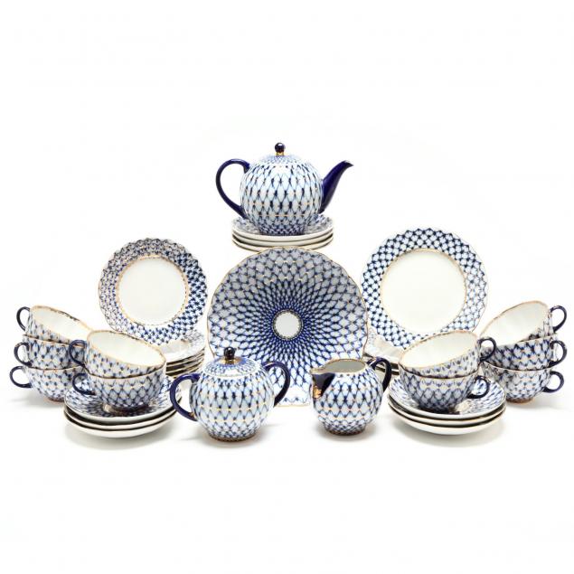 a-new-russian-imperial-lomonosov-porcelain-tea-set