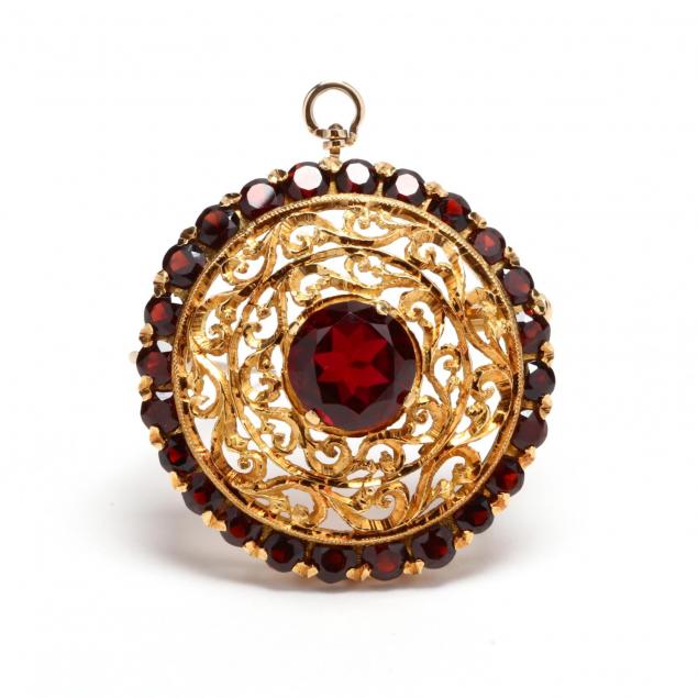 18kt-gold-and-garnet-brooch-pendant