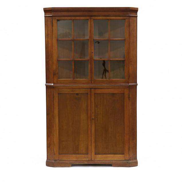 southern-chippendale-corner-cupboard