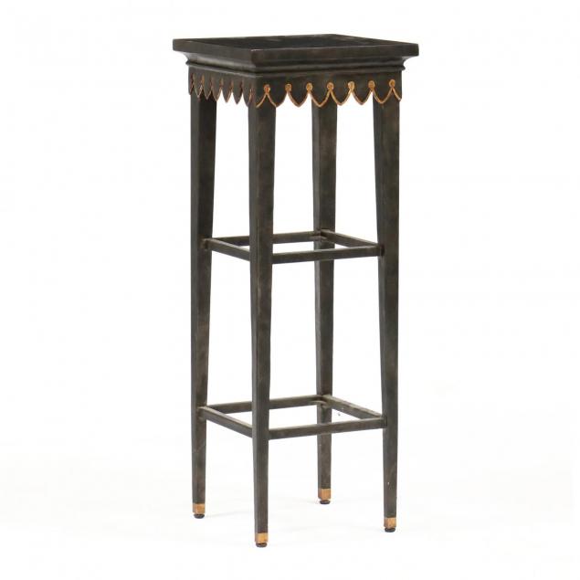 italianate-painted-metal-stand