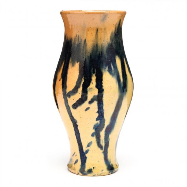 cobalt-decorated-vase-teague-s-pottery