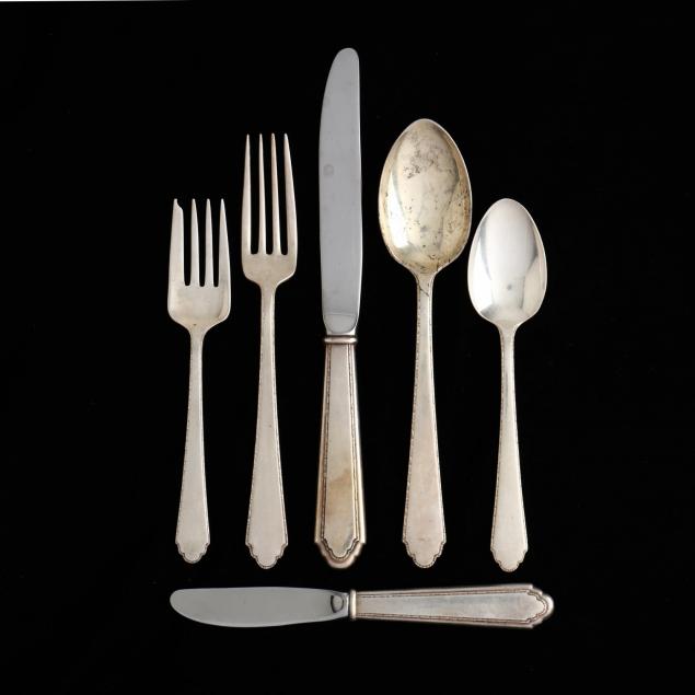 lunt-william-mary-sterling-silver-flatware