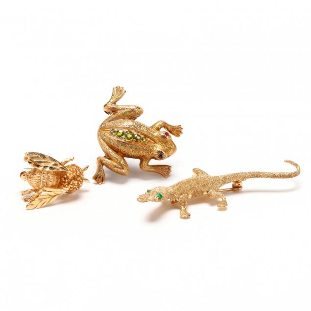 three-gold-figural-brooches