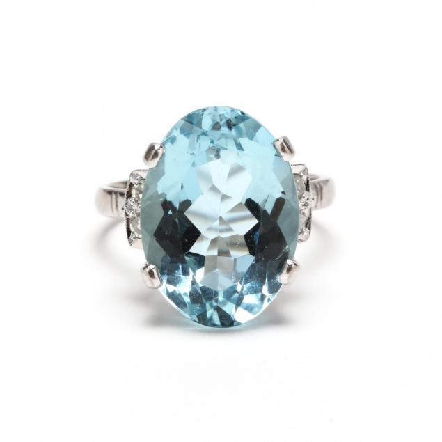 18kt-white-gold-aquamarine-and-diamond-ring