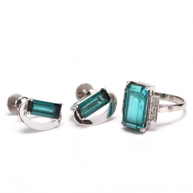 white-gold-green-tourmaline-and-diamond-ring-and-green-tourmaline-ear-clips
