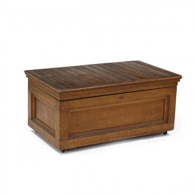 antique-oak-tool-chest