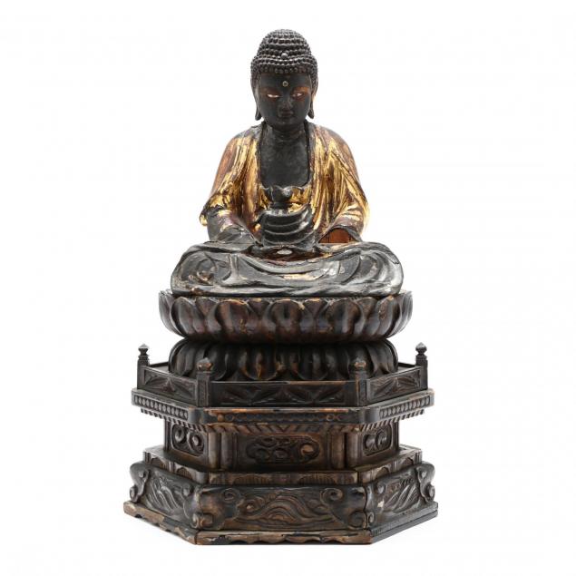 a-japanese-gilt-lacquered-figure-of-the-buddha