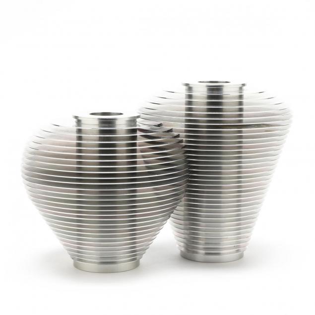 avedis-baghsarian-two-streamlined-vases