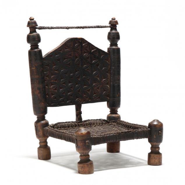 tribal-carved-low-pidi-chair