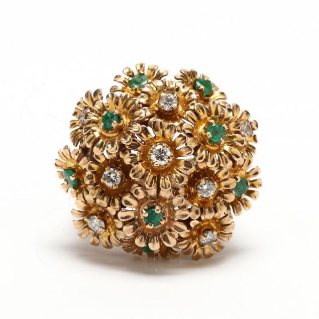 14kt-gold-emerald-and-diamond-en-tremblant-ring