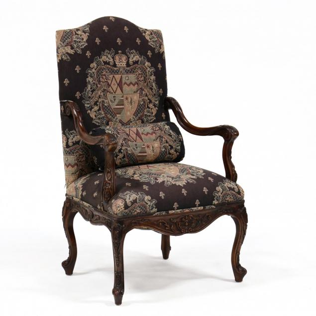 continental-carved-hall-chair