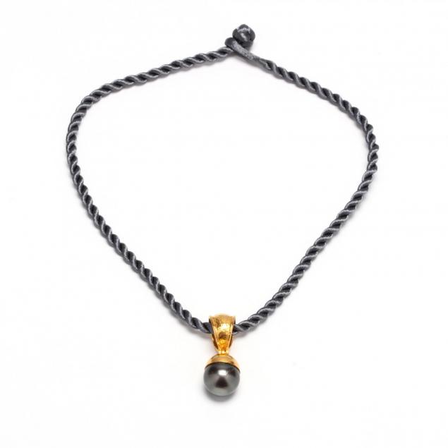 24kt-gold-and-tahitian-pearl-pendant-gurhan