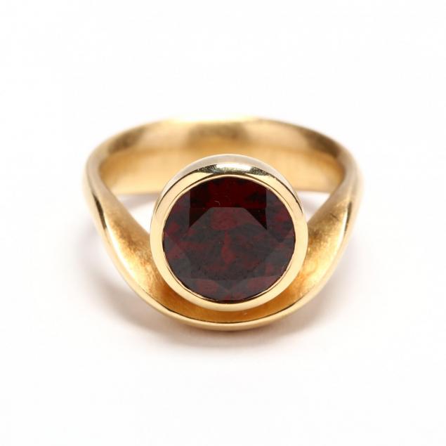 18kt-gold-and-almandite-garnet-ring-georg-spreng