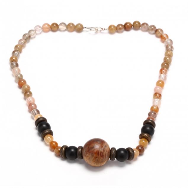 polished-stone-onyx-and-rutilated-quartz-necklace