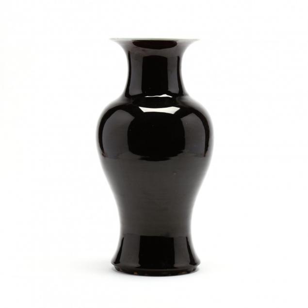 chinese-porcelain-verte-glazed-baluster-vase