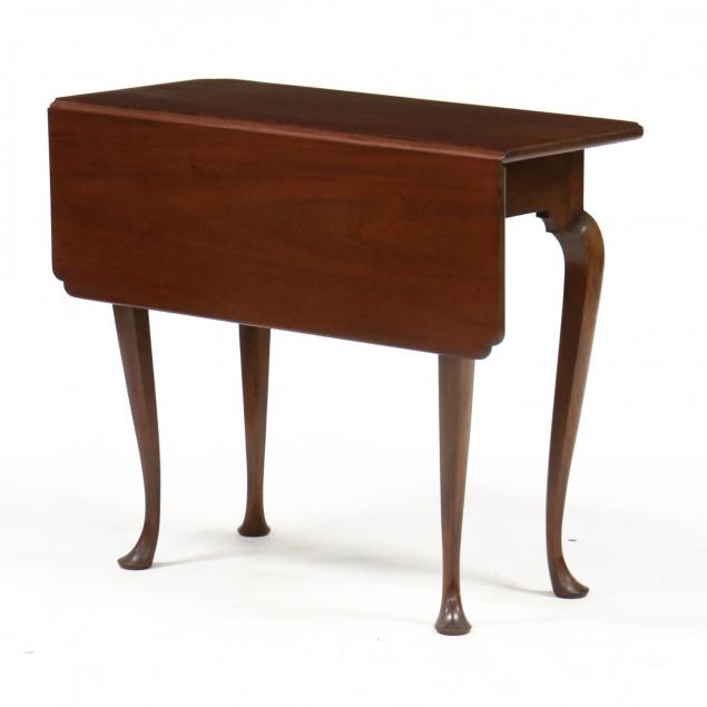 queen-anne-style-single-drop-side-table