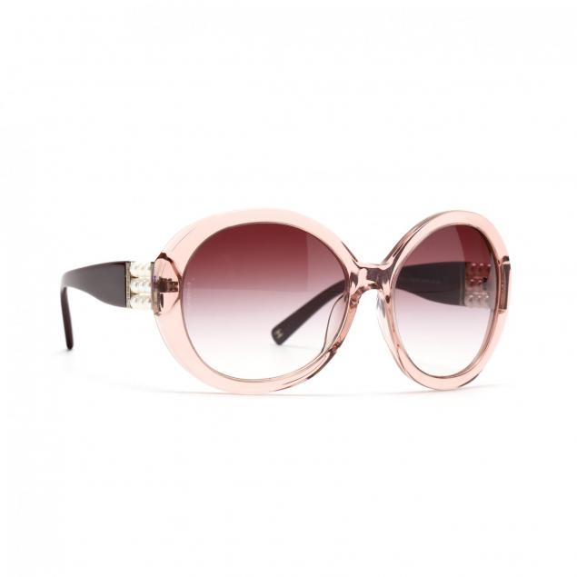 chanel-pink-frame-sunglasses