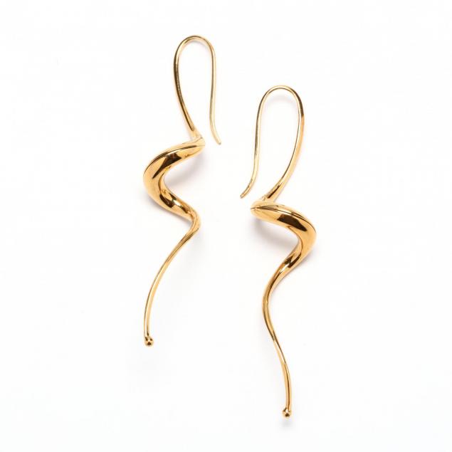 pair-of-18kt-gold-earrings-michael-good