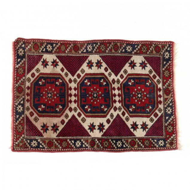 caucasian-area-rug