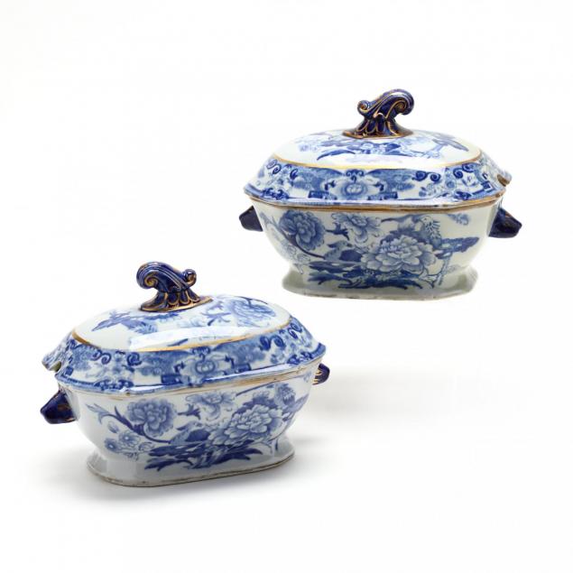 a-pair-of-english-ironstone-sauce-tureens-with-covers