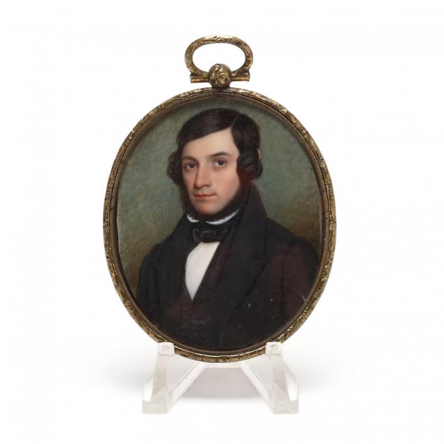 antique-portrait-miniature-of-a-gentleman