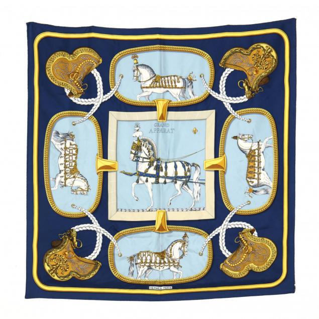 silk-scarf-i-grand-apparat-i-hermes