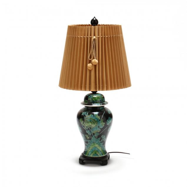 famille-noire-ginger-jar-table-lamp