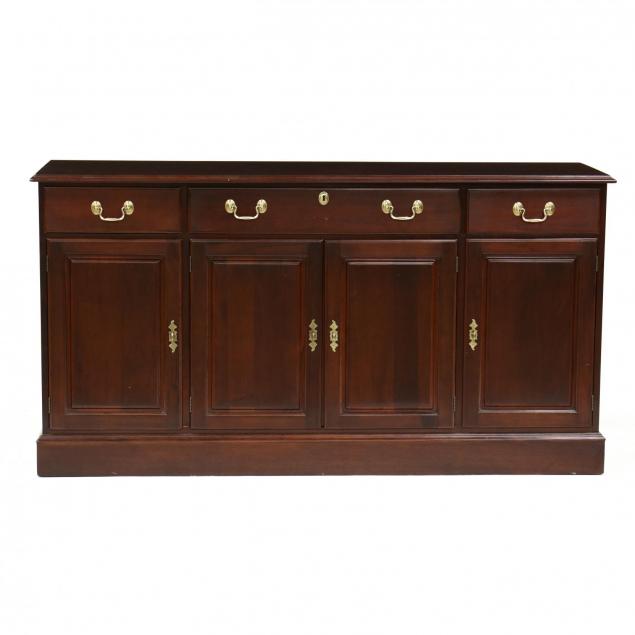 wellington-hall-chippendale-style-mahogany-buffet