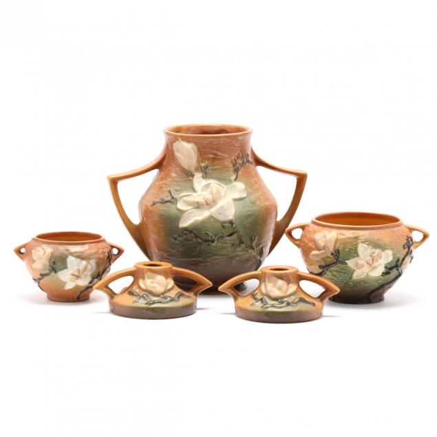 roseville-group-of-magnolia-terra-cotta-pottery